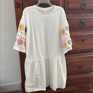 Oddi White Floral Embroidered Dress Size L NWT